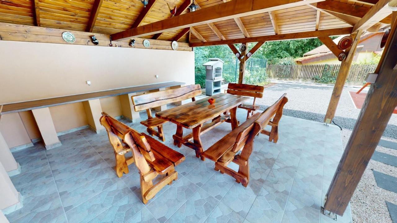 Family Apartman Miskolc Luaran gambar