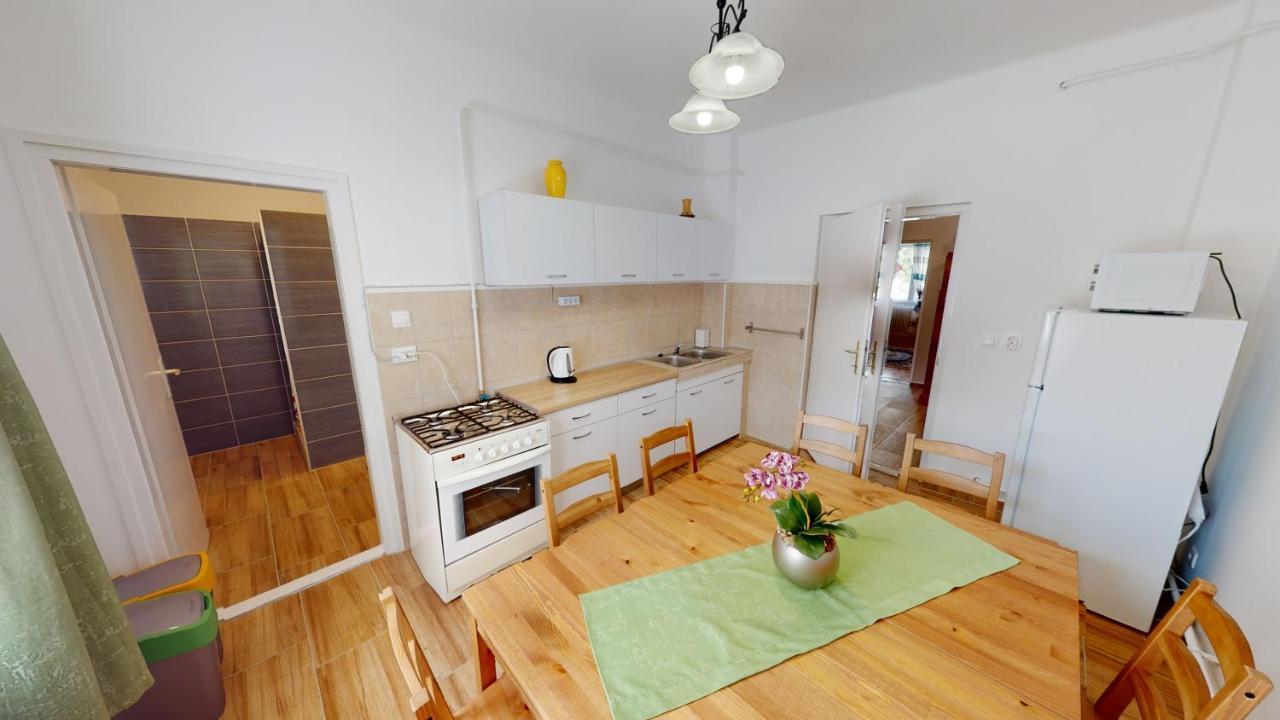 Family Apartman Miskolc Luaran gambar