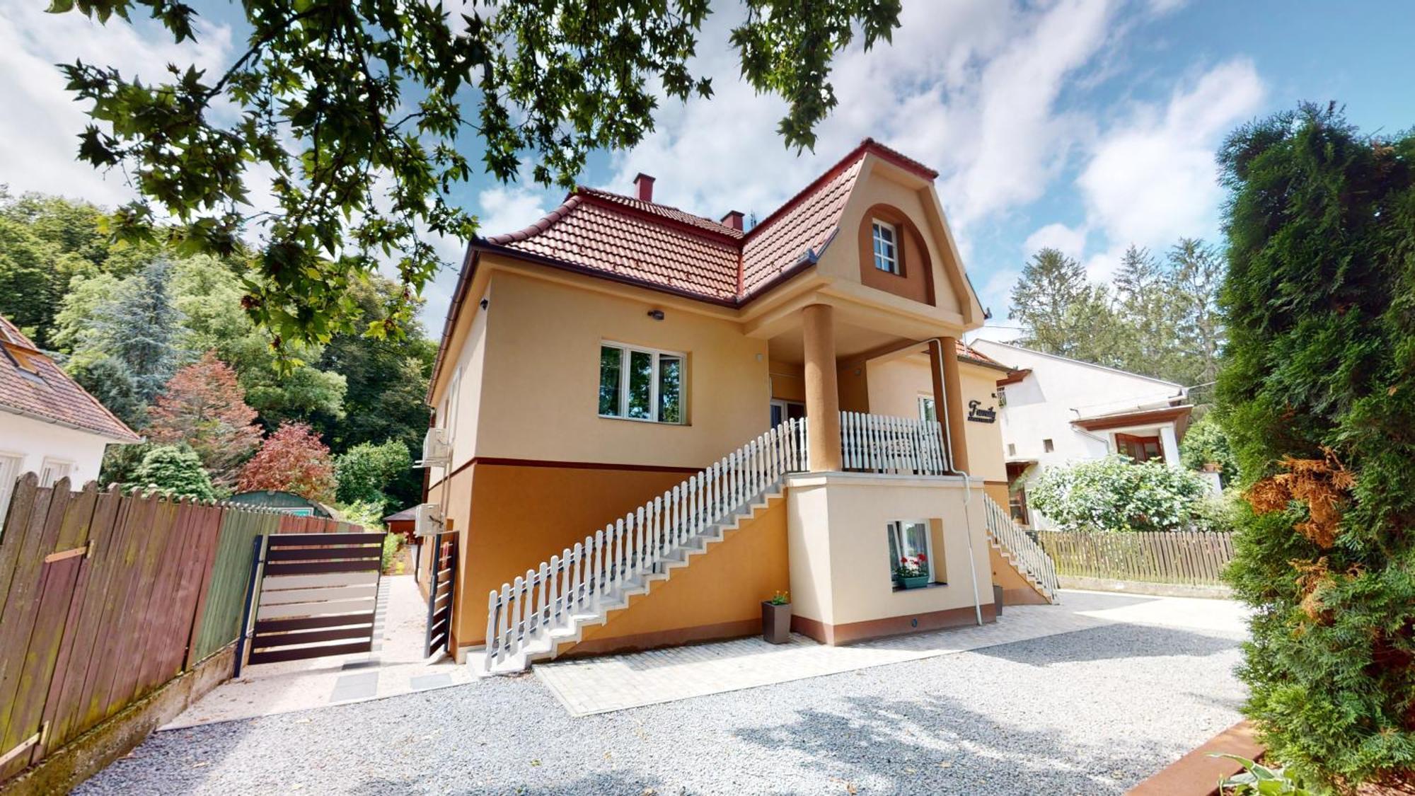 Family Apartman Miskolc Luaran gambar